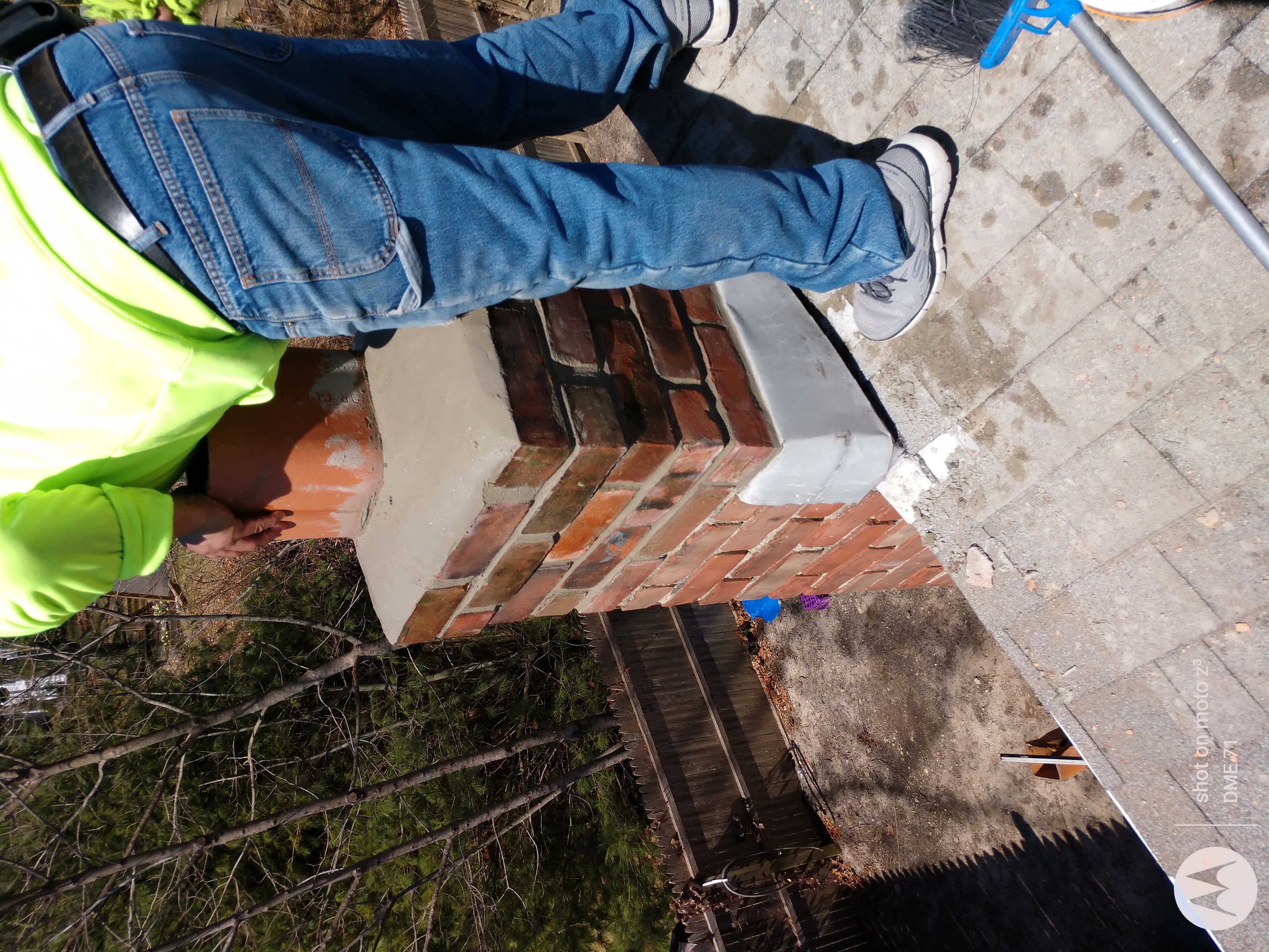 Cracked chimney professionally repaired in Babylon, NY